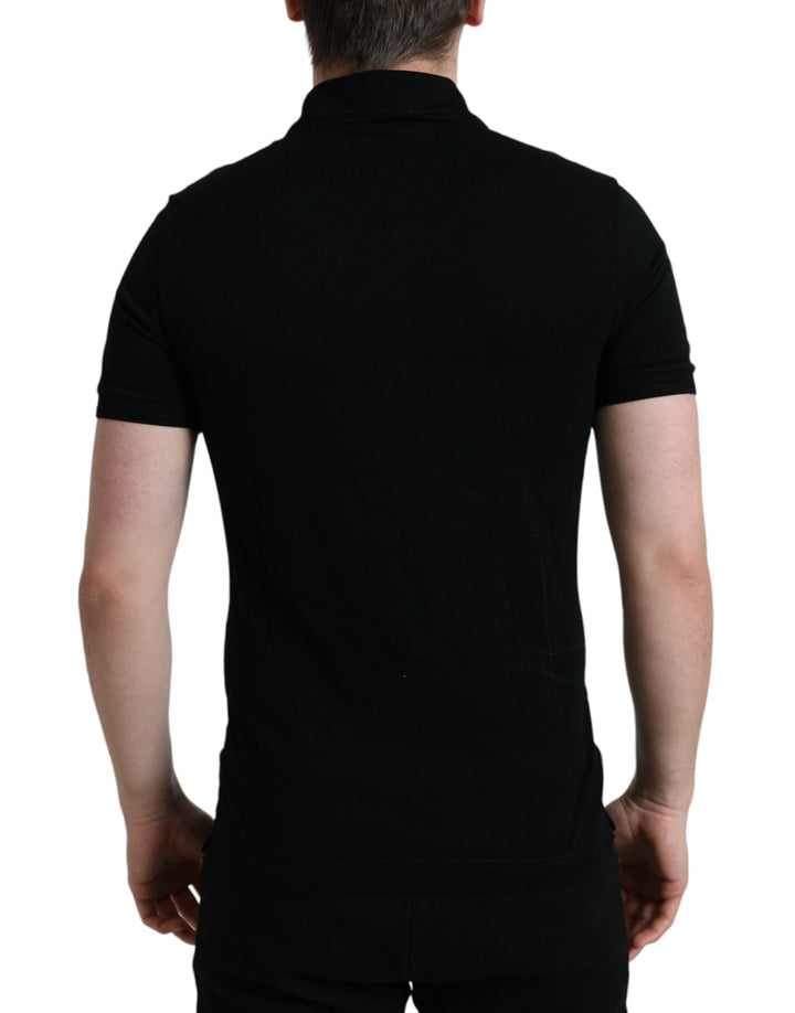 Schwarzes Logo-Kragen-T-Shirt mit kurzen Ärmeln