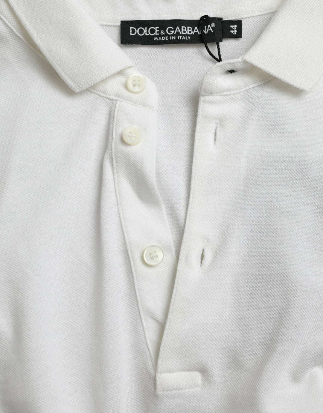 Weißes Kurzarm-T-Shirt mit Kragen und Krone