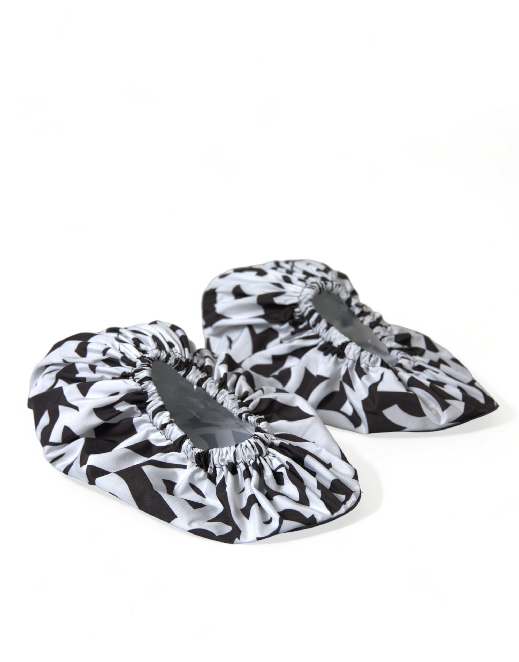 Chic monochrome slip-on flats
