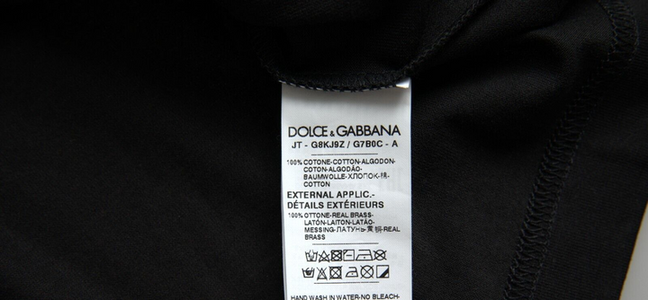 Schwarzes Silberketten-T-Shirt mit kurzen Ärmeln
