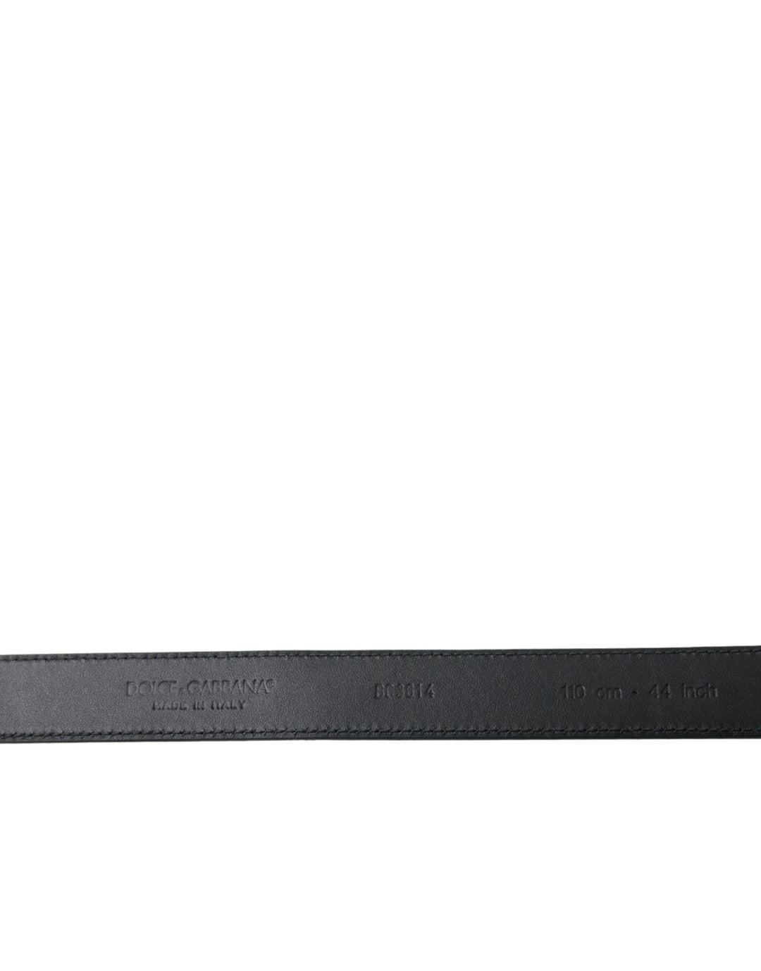 Elegant black leather belt with metal buckle