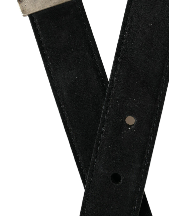 Elegant black leather belt with metal buckle