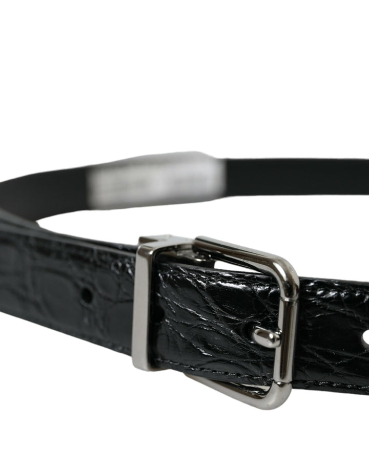 Elegant black leather belt with metal buckle