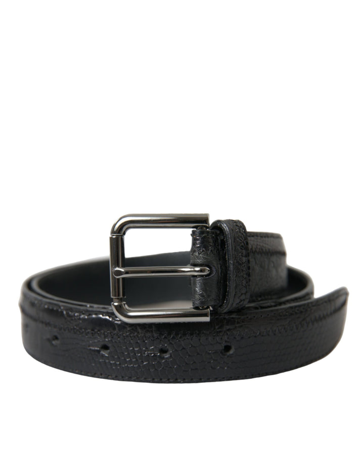 Elegant black leather belt with metal buckle