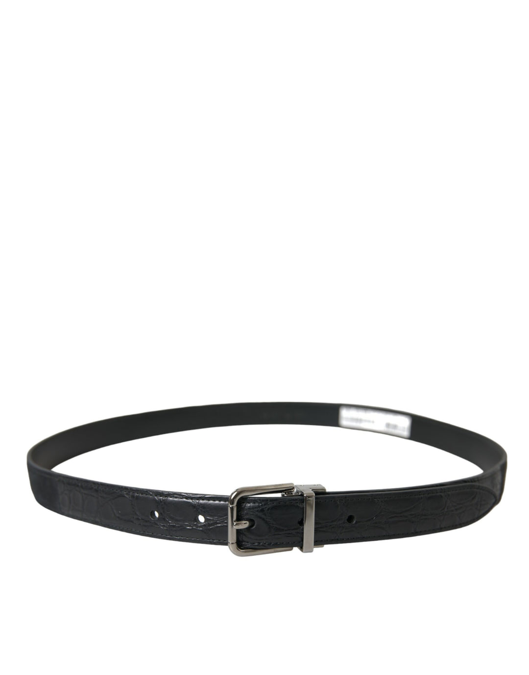 Elegant leather belt with metal buckle