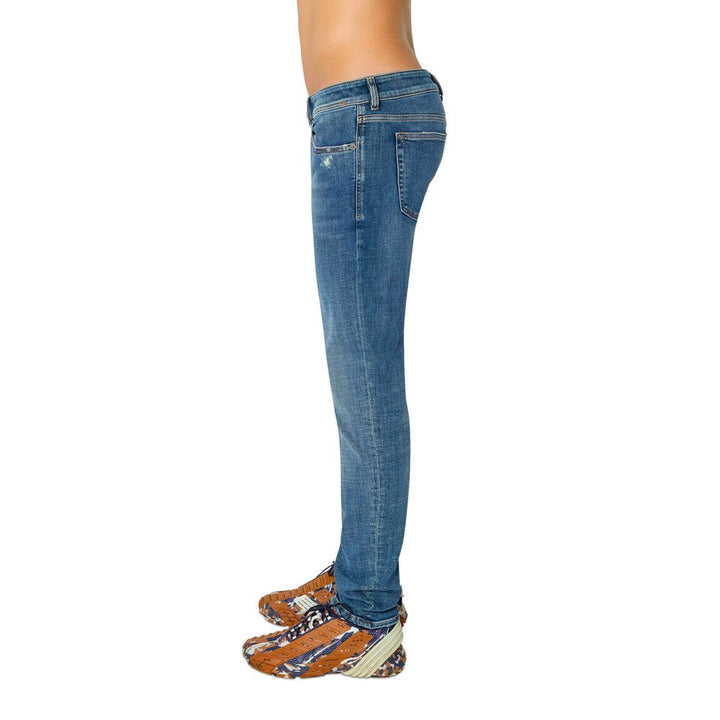 Diesel Punk-inspirierte Skinny-Jeans mit niedriger Taille