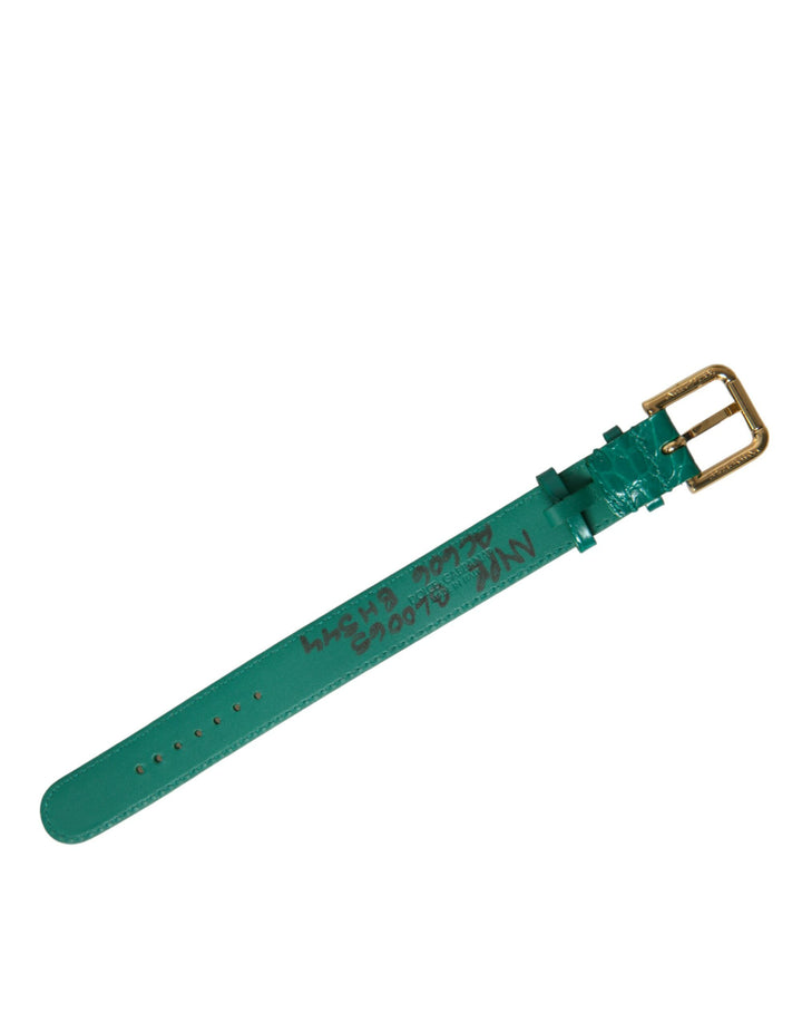 Elegant green leather collar
