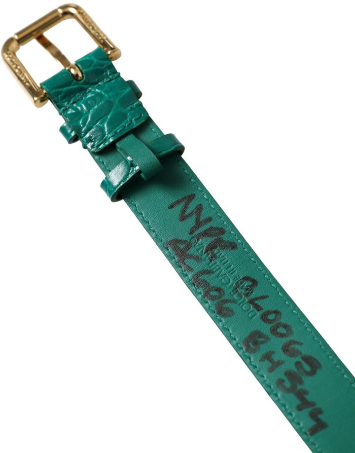 Elegant green leather collar