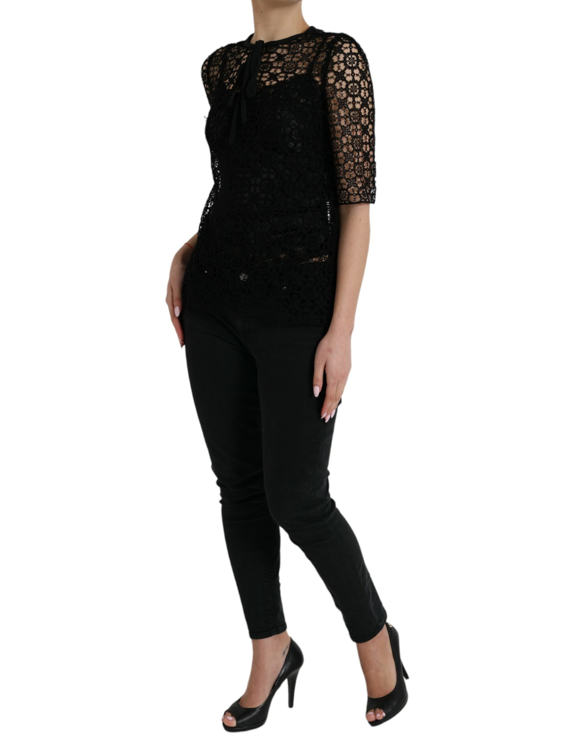 Elegant blouse top made of floral lace