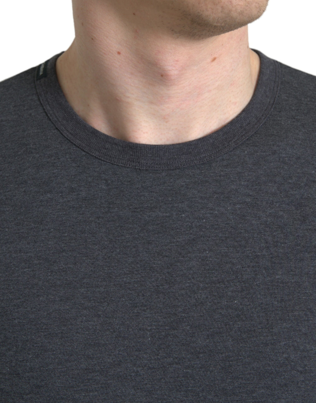 Dunkelgraues Baumwoll-T-Shirt mit Rundhalsausschnitt