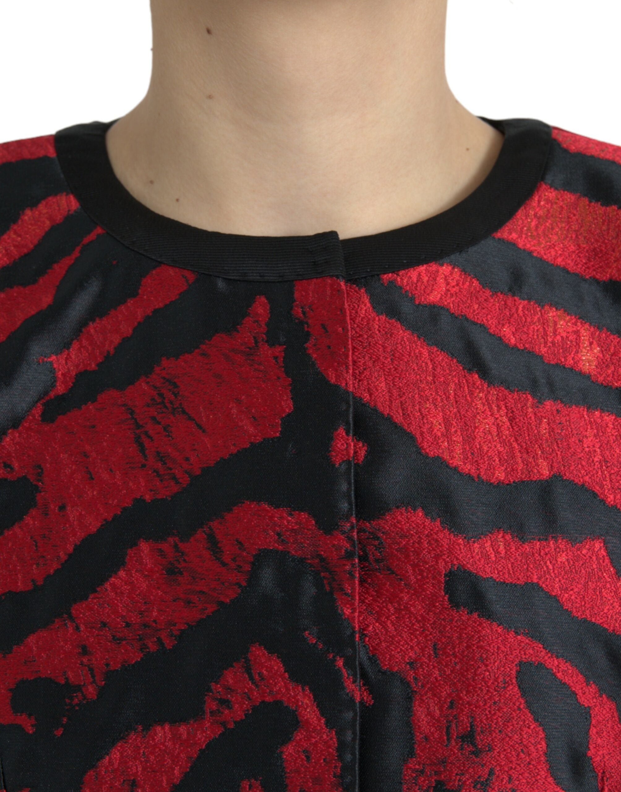 Elegant coat jacket with animal print