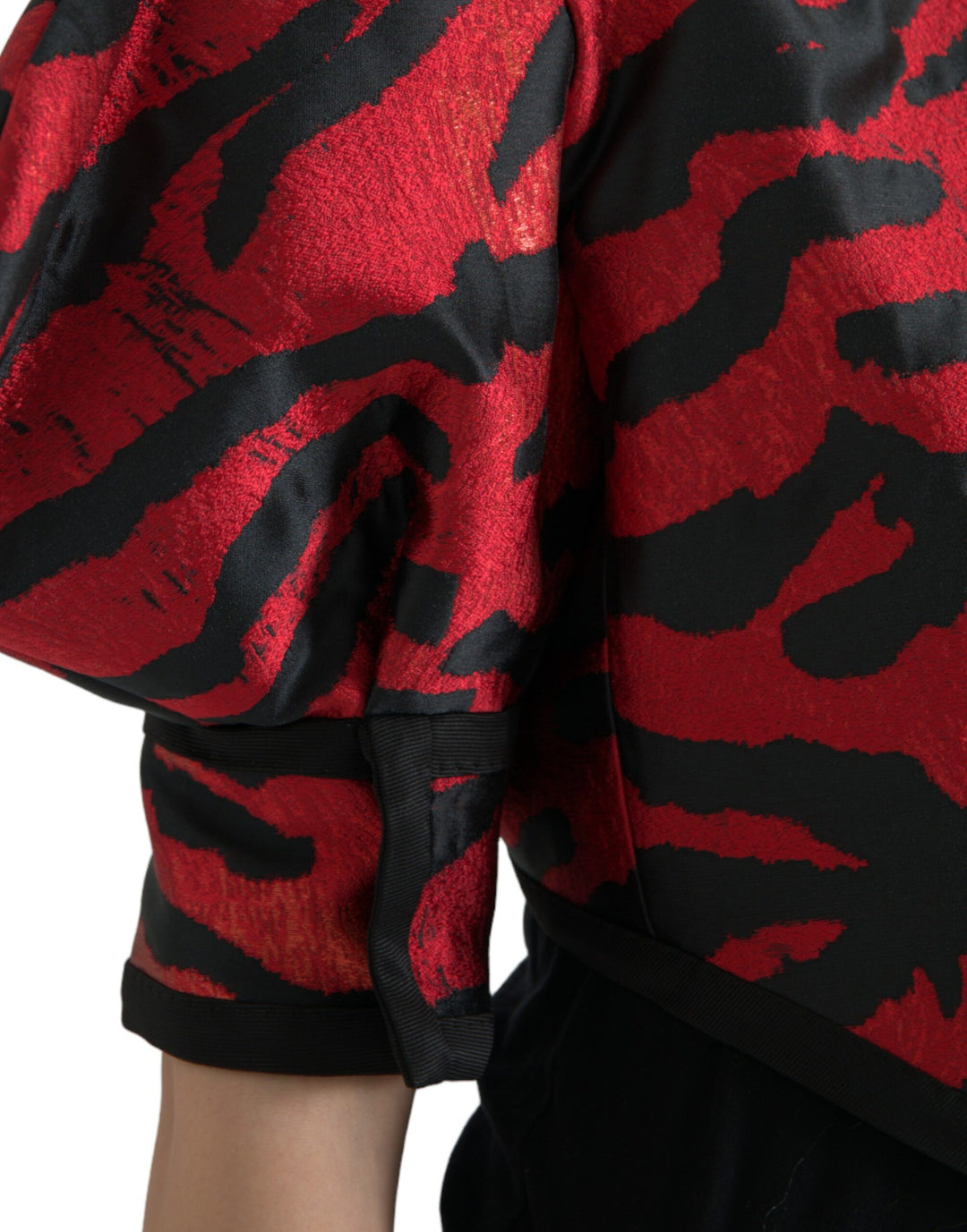 Elegant coat jacket with animal print