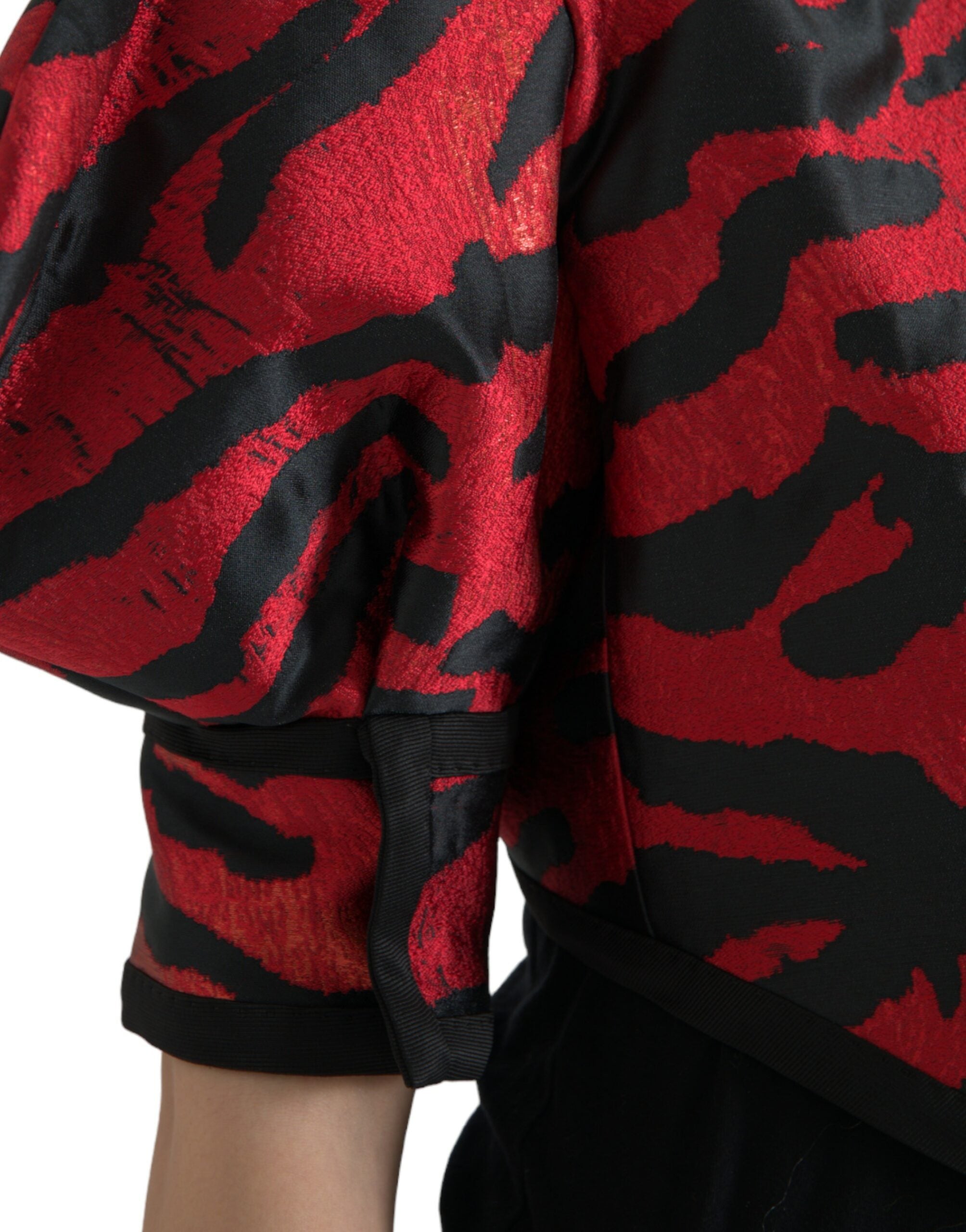 Elegant coat jacket with animal print