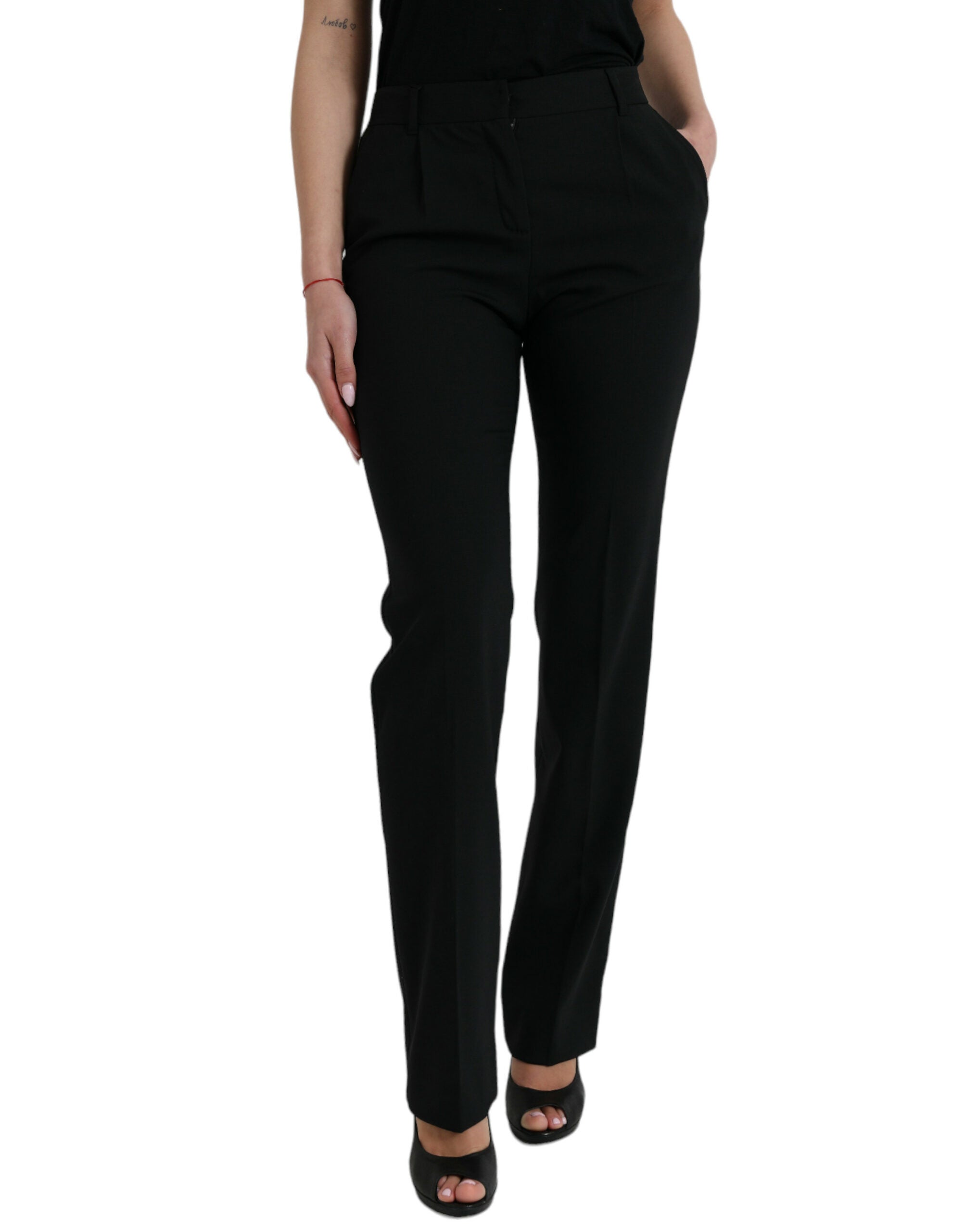 Elegant tapered wool trousers