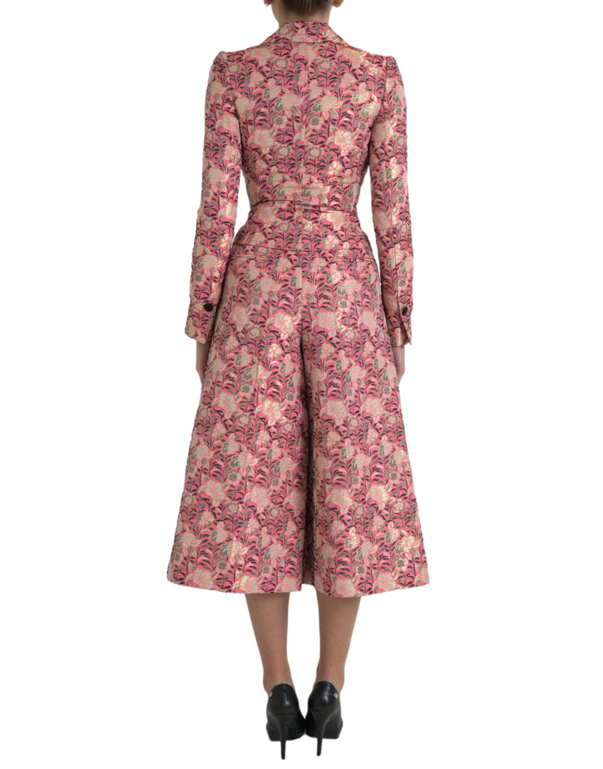 Elegant two-piece suit in pink slim fit