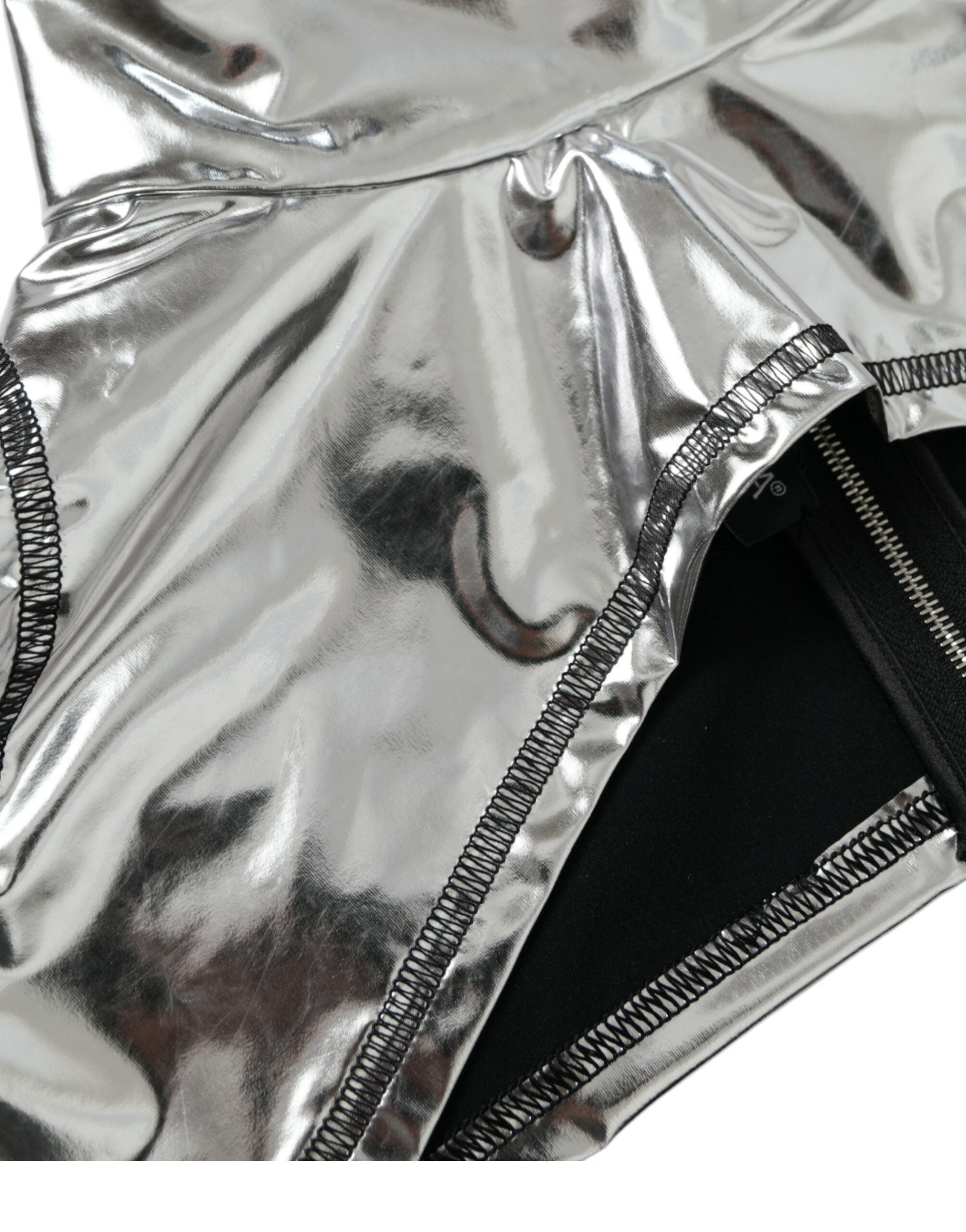 Silver elegance top with zipper