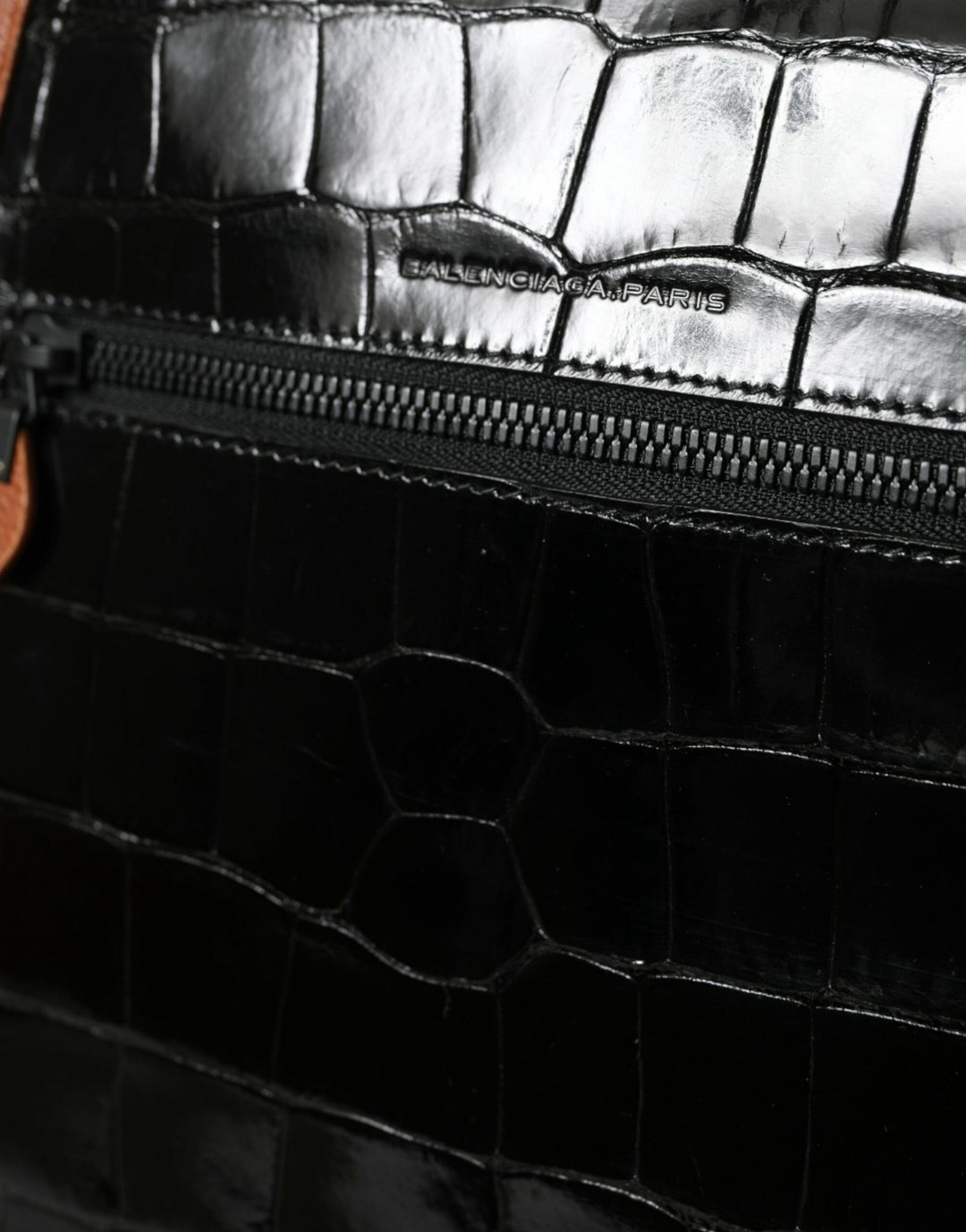 Elegante Crossbody-Tasche aus Krokodilleder