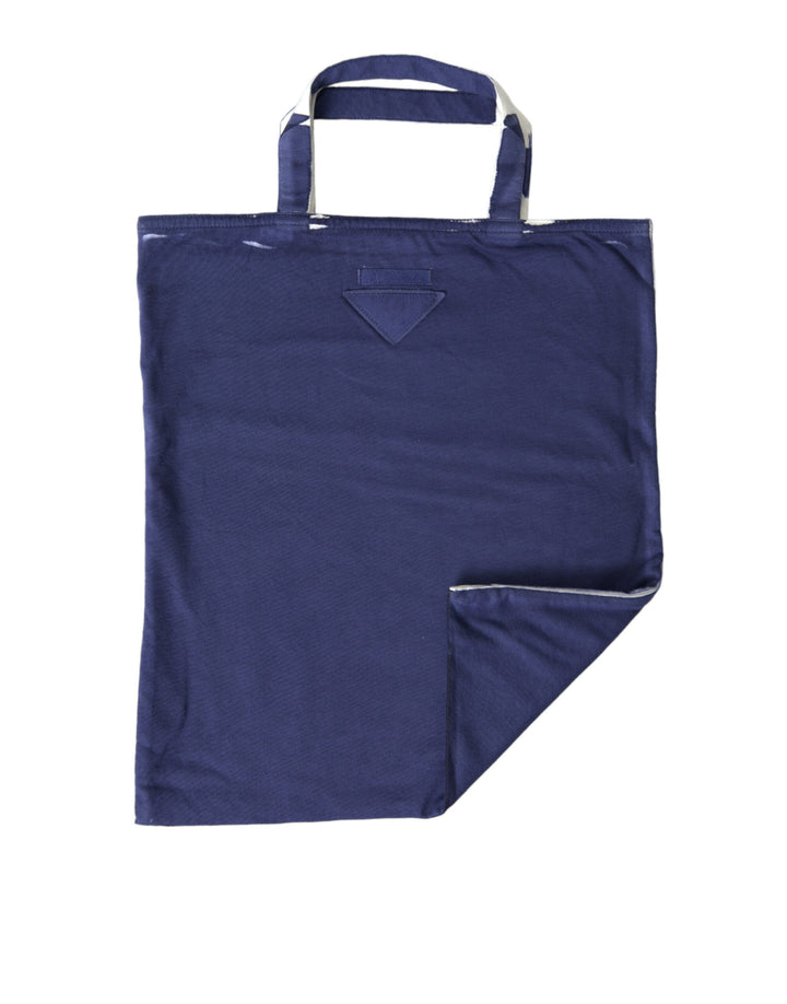 Elegant blue tote bag for chic trips