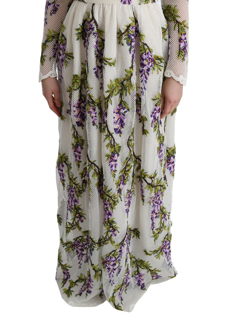 Weißes geblümtes besticktes Maxikleid