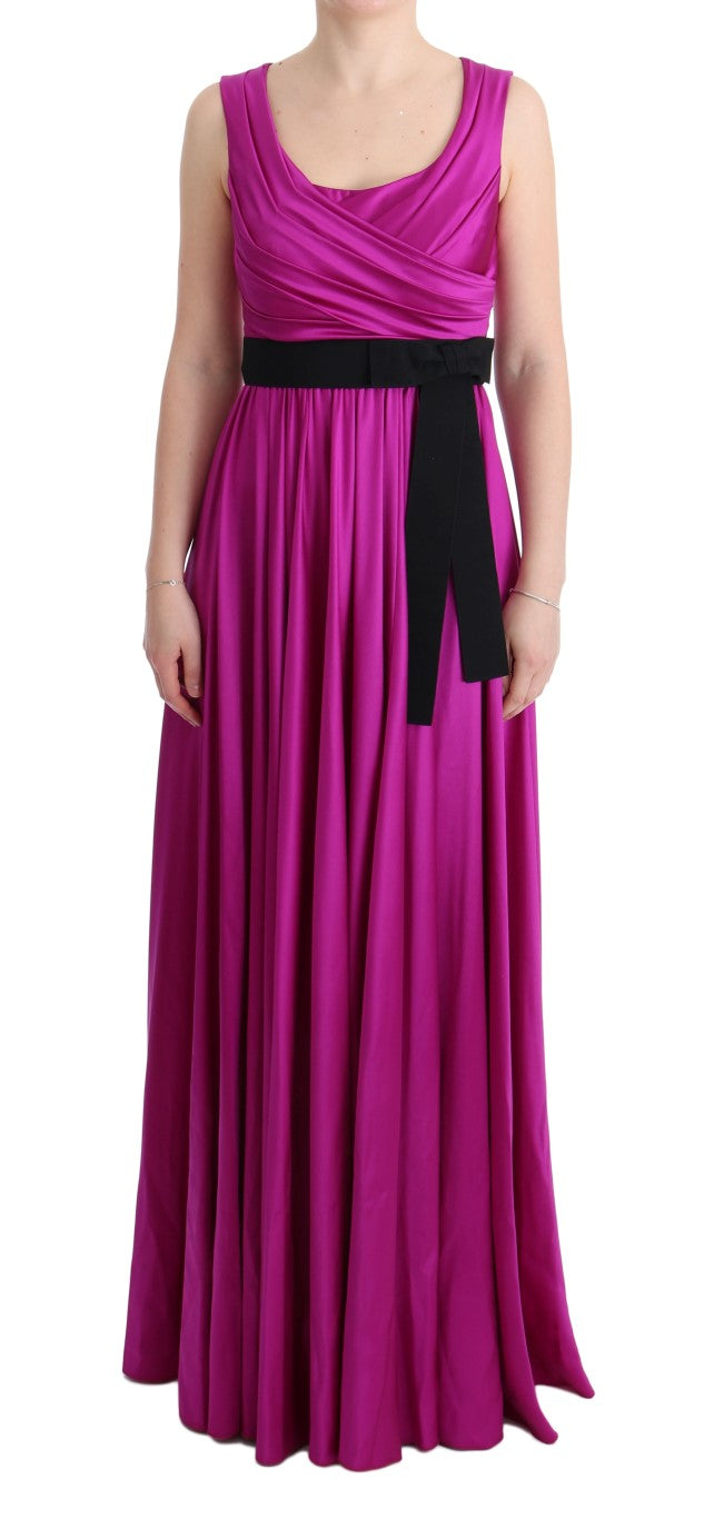 Elegantes rosa Seidenkleid