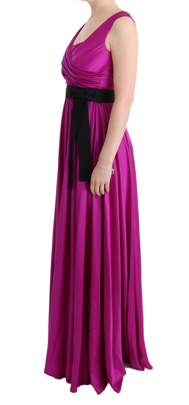 Elegantes rosa Seidenkleid