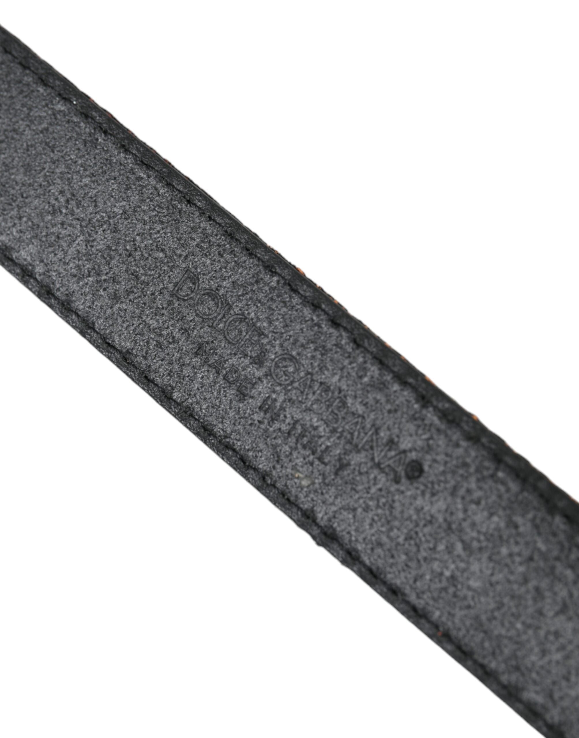 Gold-colored jacquard stripe belt with silver metal buckle