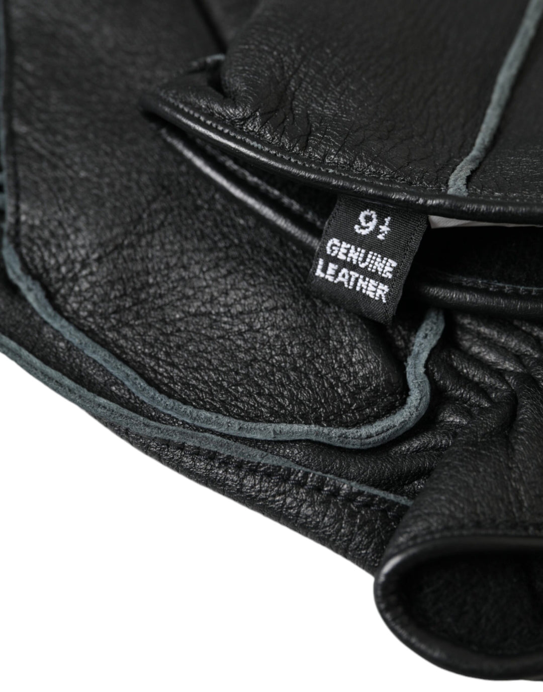Black deerskin gloves in wrist length