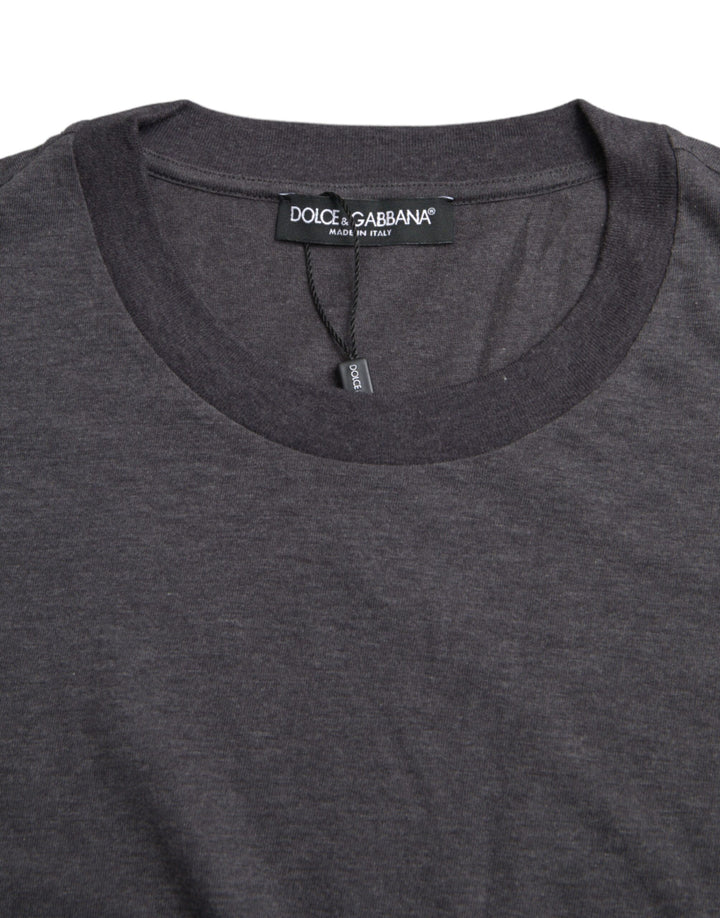 Grey cotton T-shirt with round neck and short sleeves