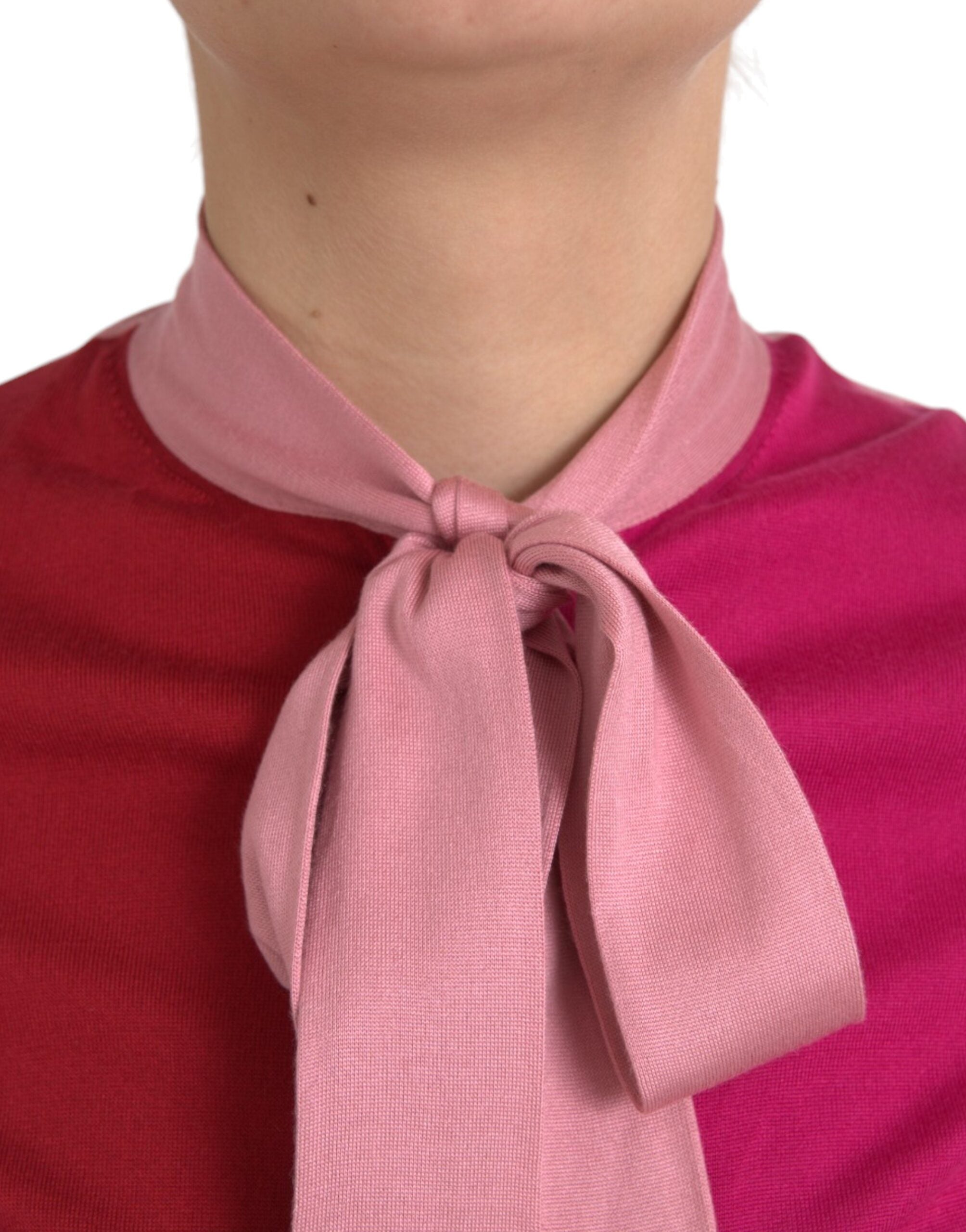 Pink short-sleeved sweater with ascot collar