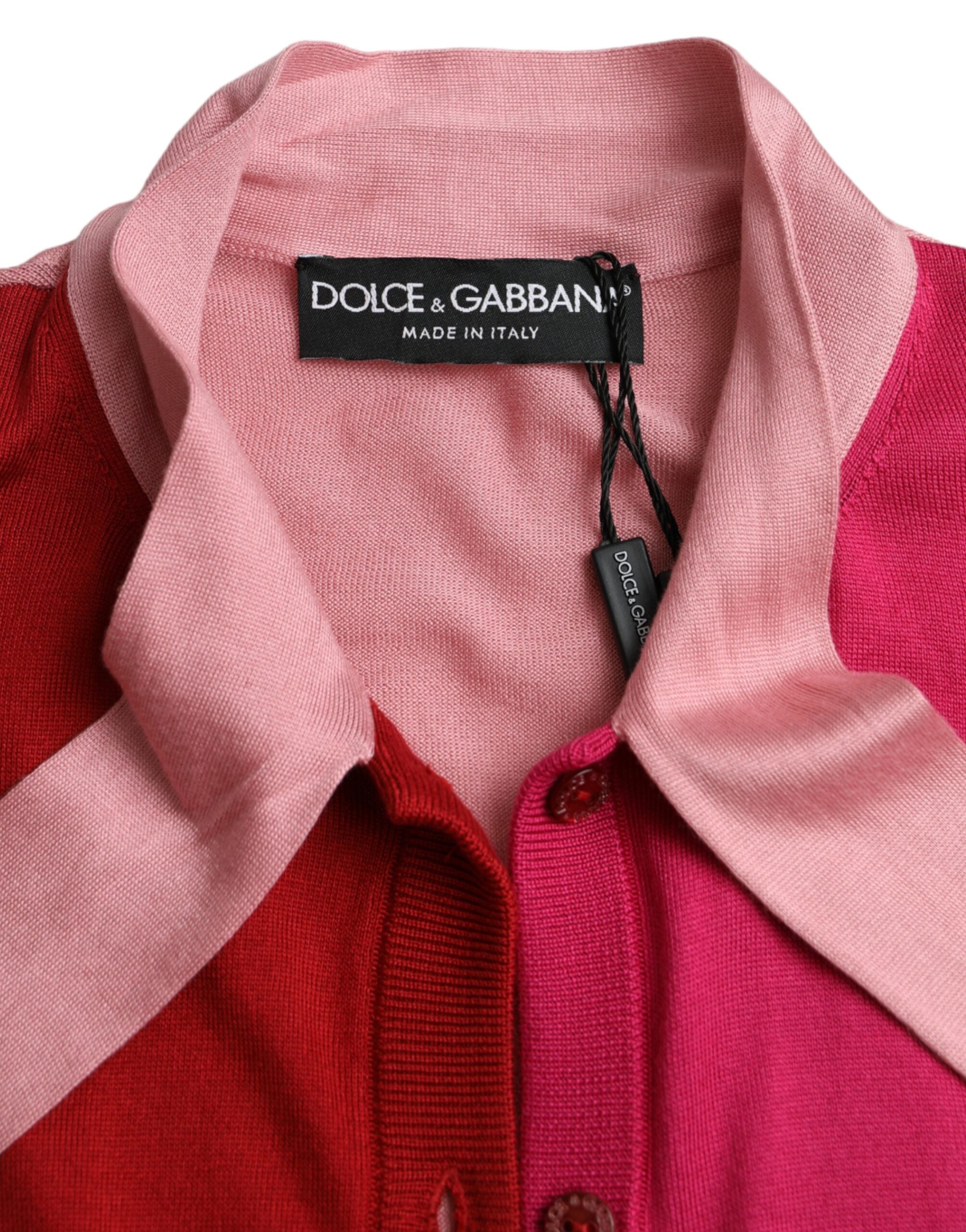 Pink short-sleeved sweater with ascot collar