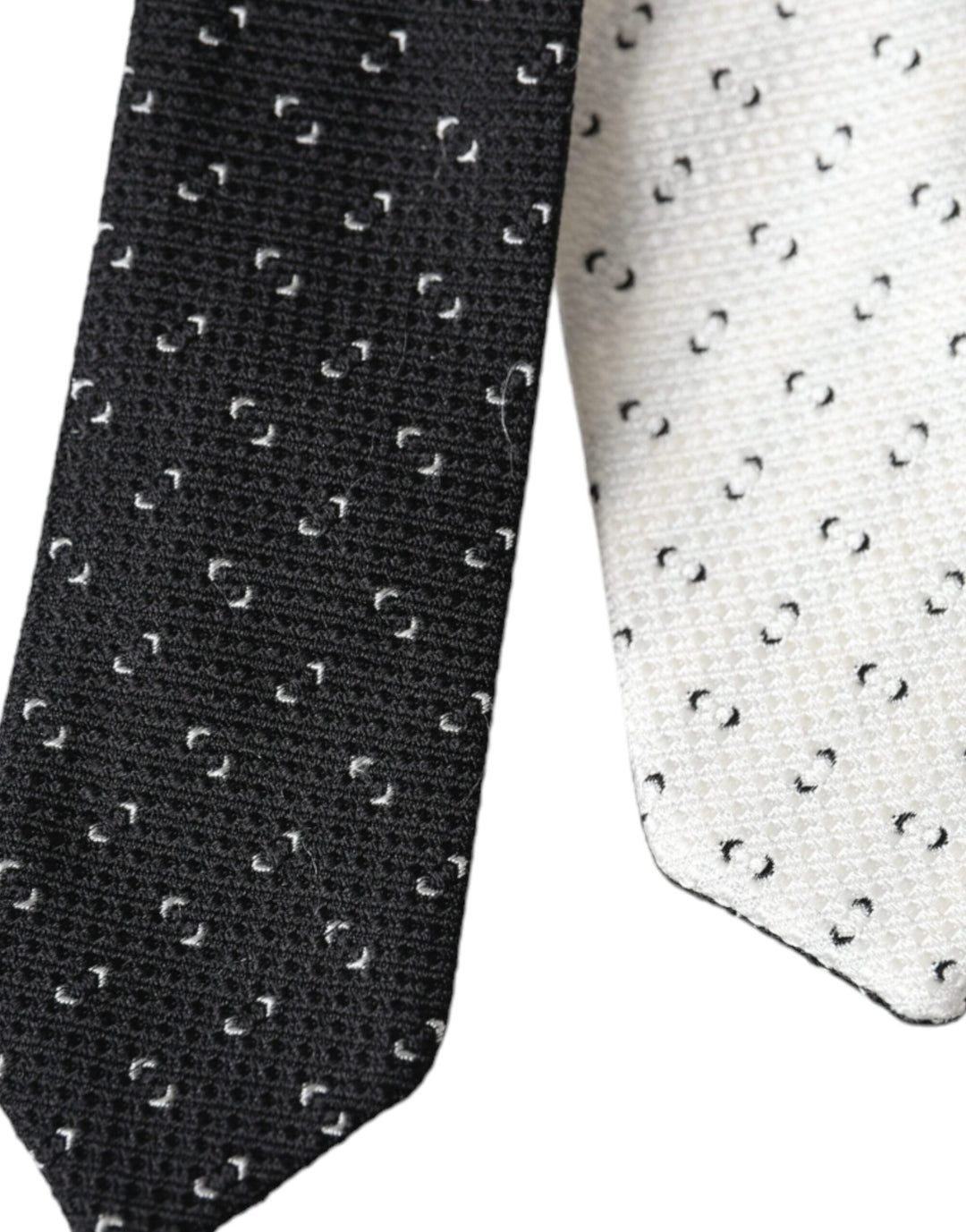 Black and White Patterned Adjustable Tie