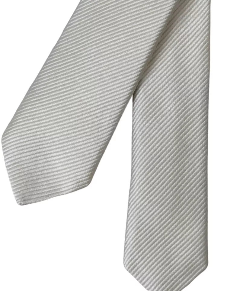White tie made of 100% silk, adjustable