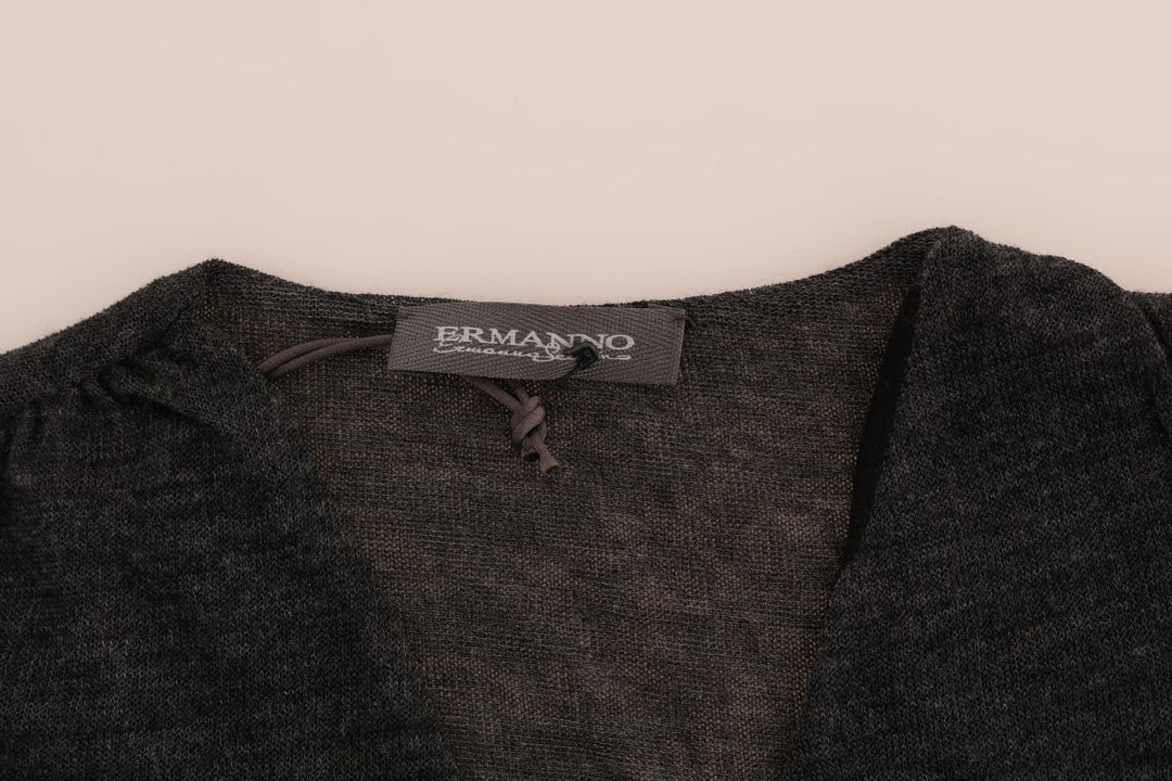 Schicke graue Bluse mit Spitzenärmeln