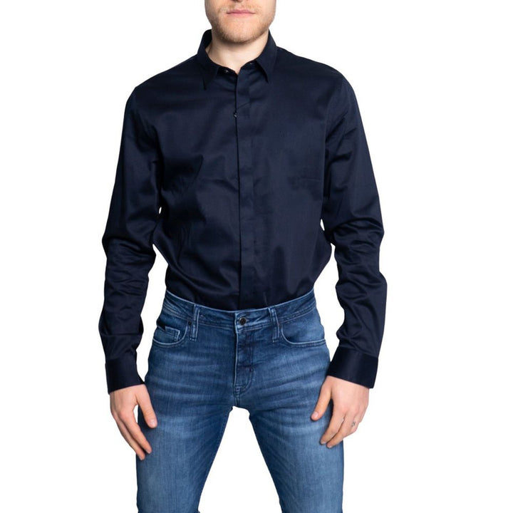 Blue cotton shirt