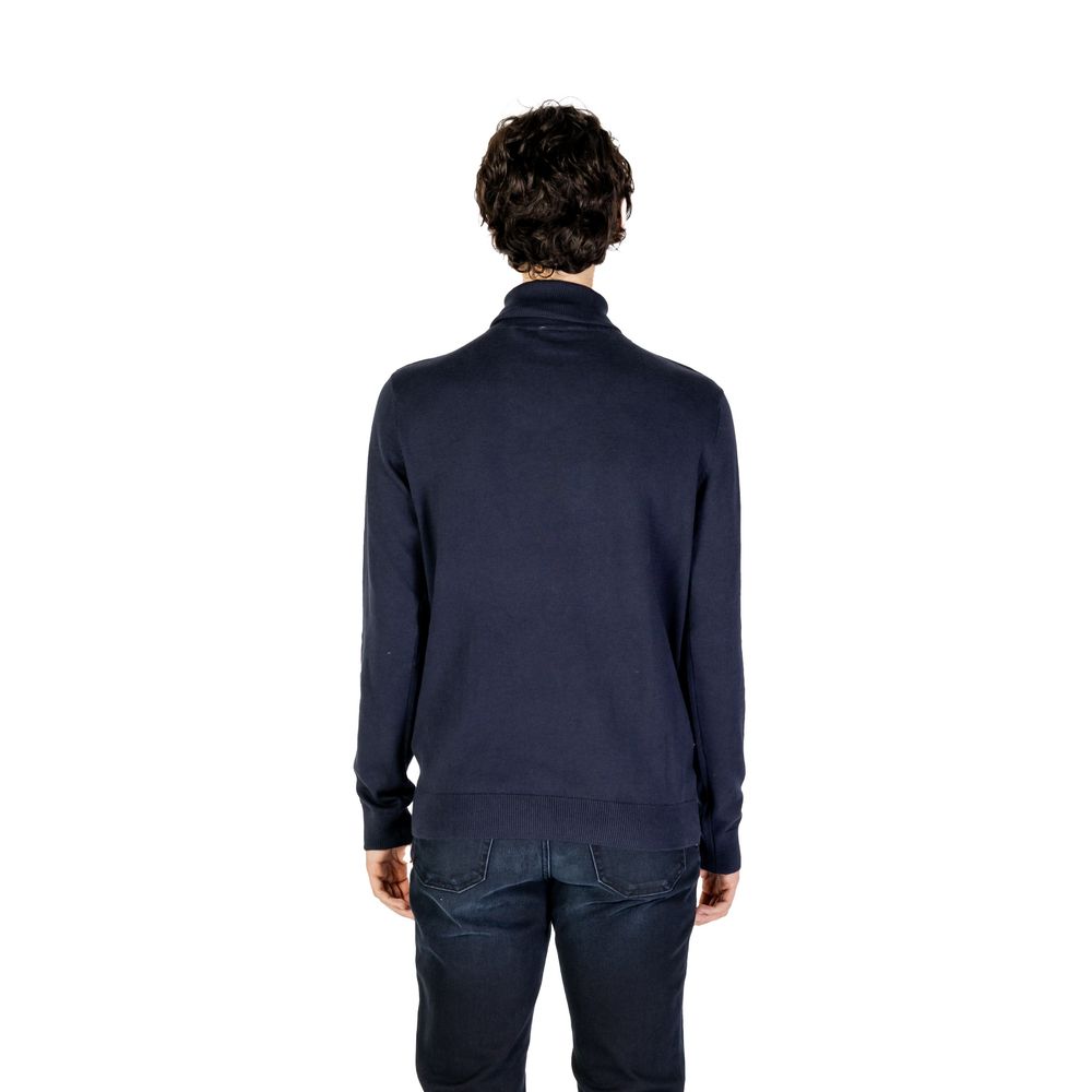 Blue cotton sweater