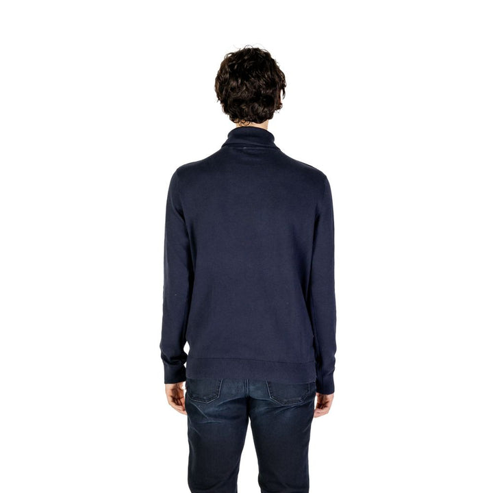 Blue cotton sweater