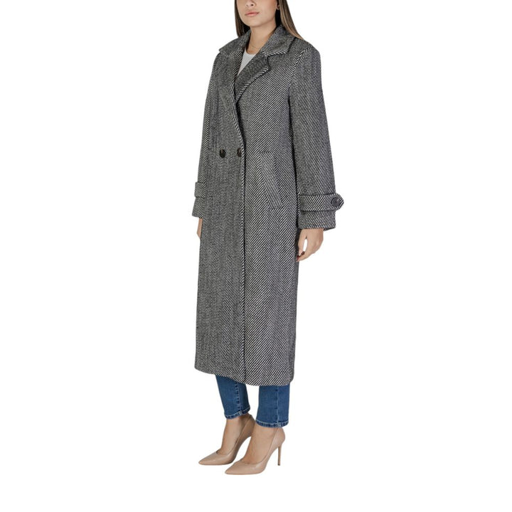 Schwarzer Polyester-Mantel