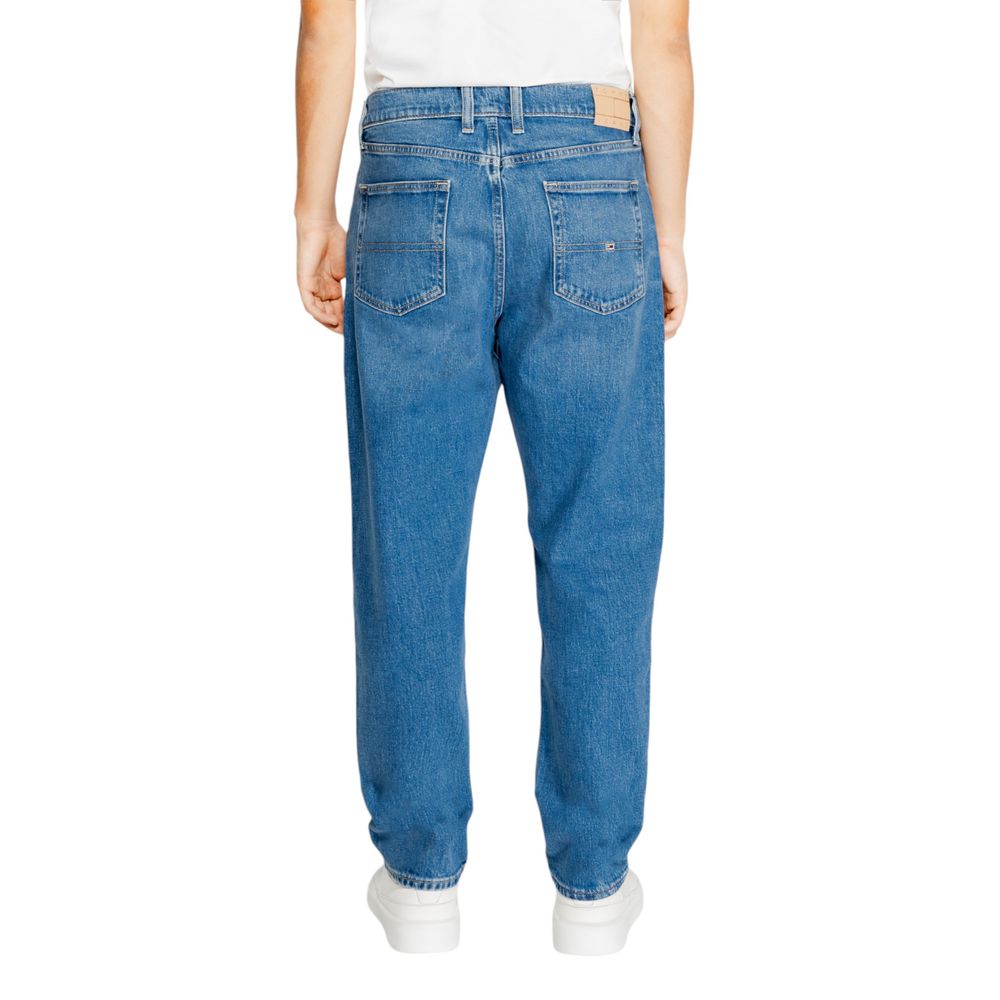 Blue jeans &amp; trousers made from recycled cotton