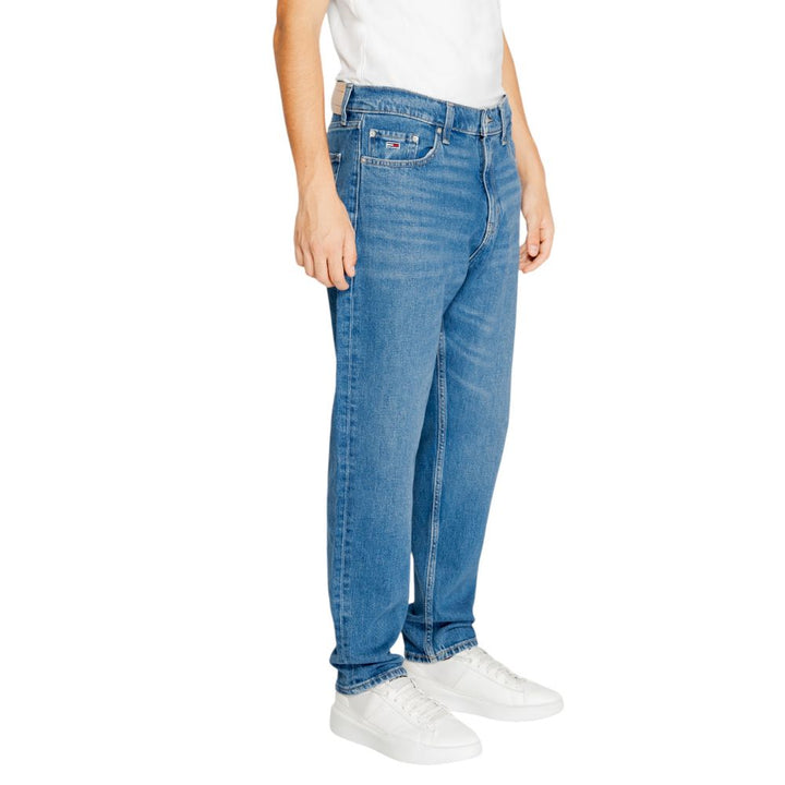 Blue jeans &amp; trousers made from recycled cotton