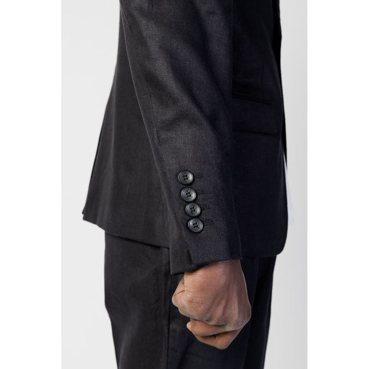 Schwarzer Leinenblazer