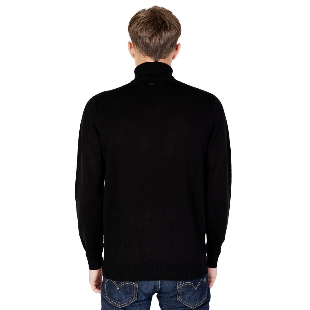 Black wool sweater