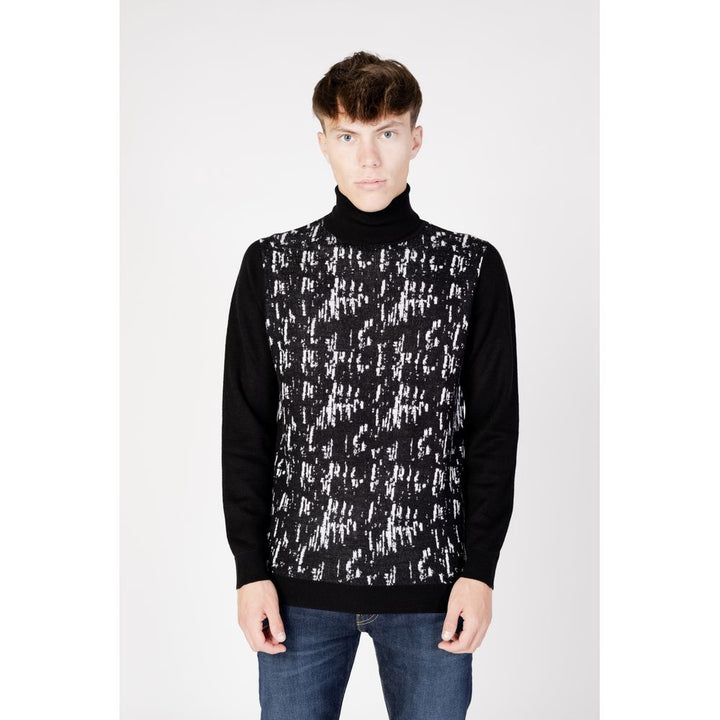 Black wool sweater