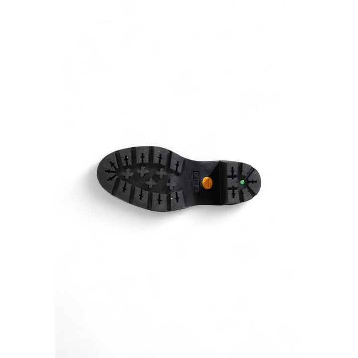 Black sandal made of recycled leather