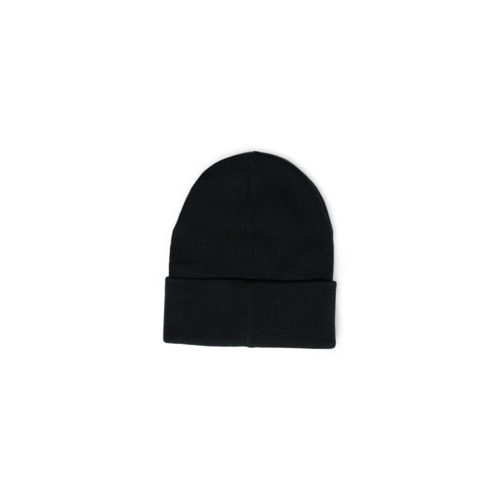 Black hat made of recycled polyester