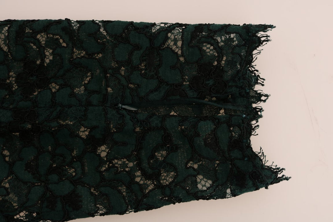 Schlanke Hose mit hoher Taille und floraler Spitze