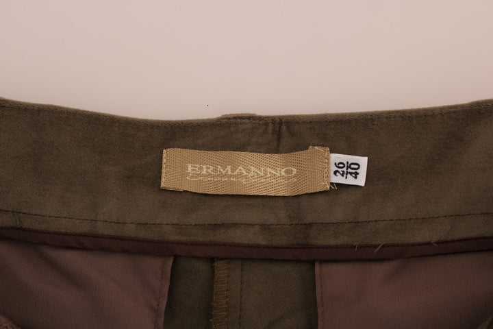 Schicke braune Bermuda Eleganz