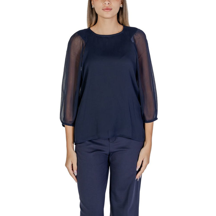 Blue polyester shirt