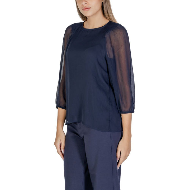 Blue polyester shirt