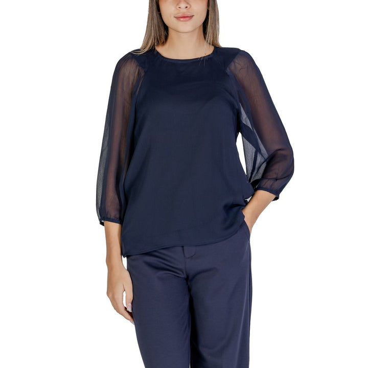 Blue polyester shirt