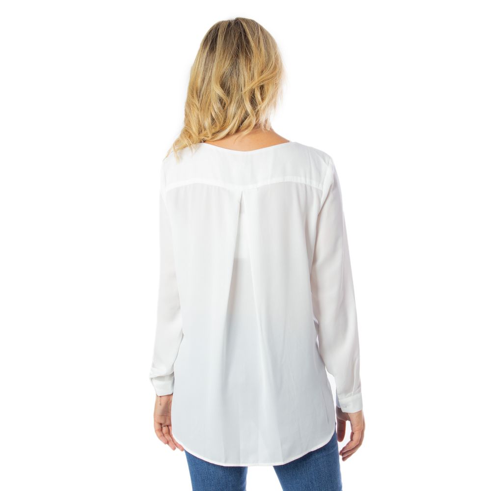Cremefarbenes Polyester-Hemd